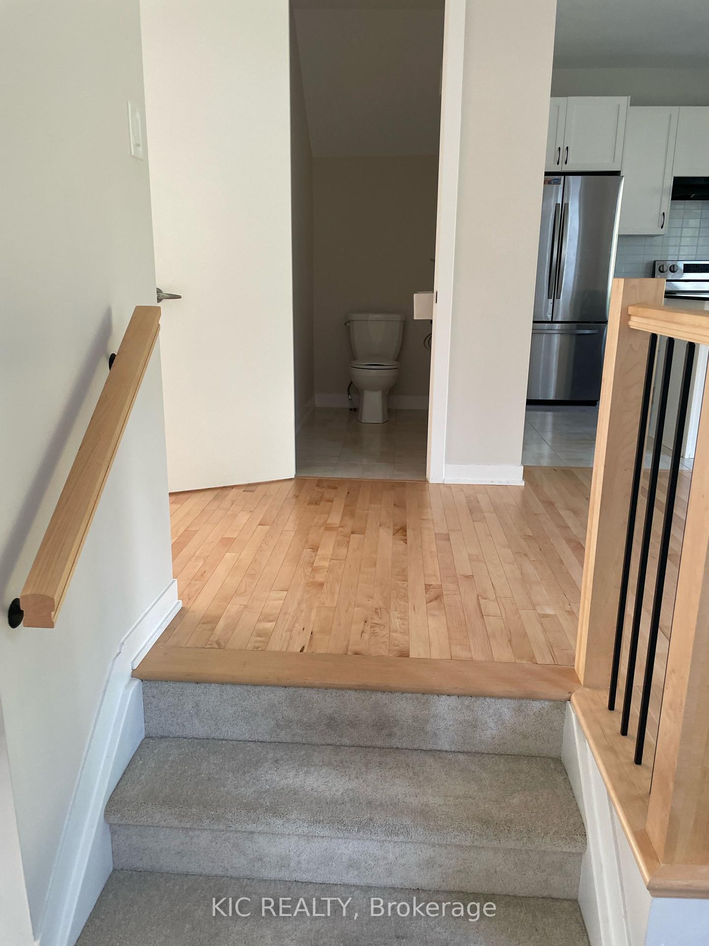 Photo 4 of 420 Appalachian Circle, Ottawa, Barrhaven - Half Moon Bay — HOMEH