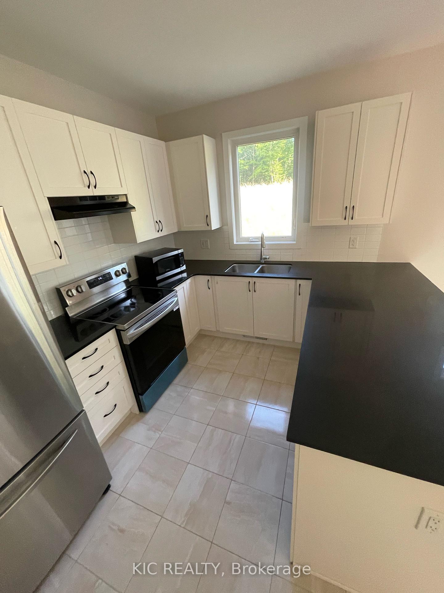 Photo 11 of 420 Appalachian Circle, Ottawa, Barrhaven - Half Moon Bay — HOMEH