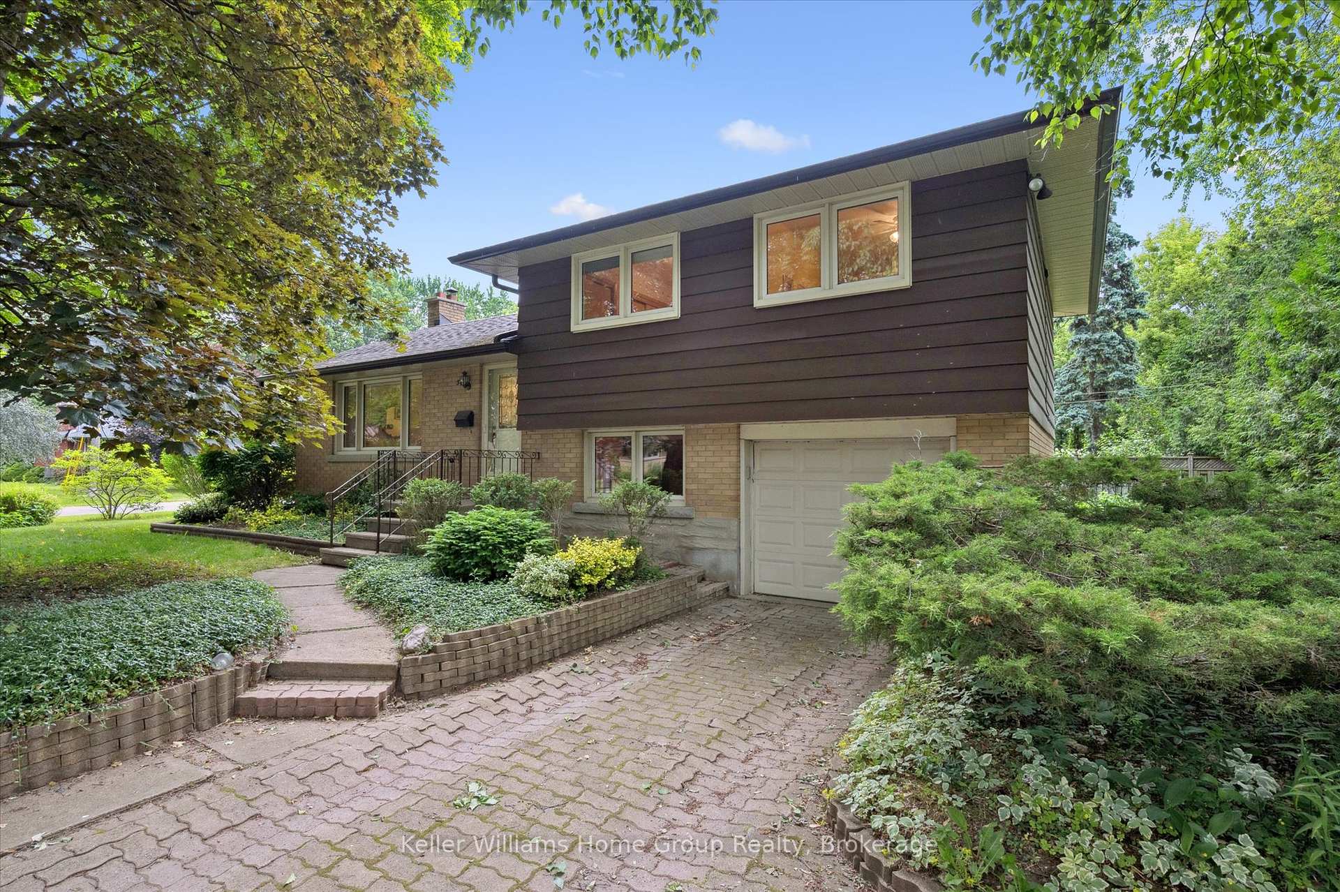 Photo 1 of 34 Hales Crescent, Guelph, Dovercliffe Park/Old University — HOMEH
