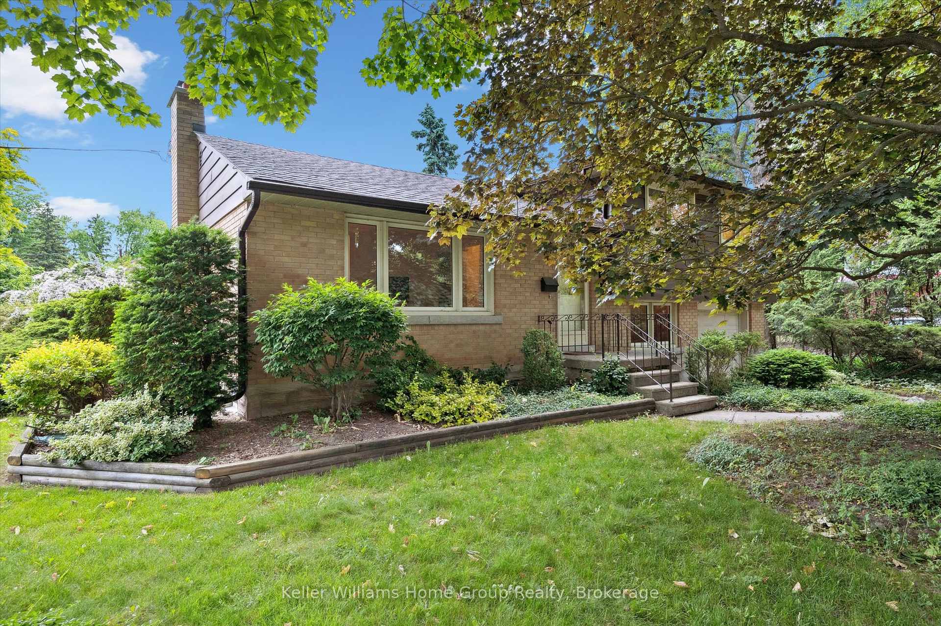Photo 5 of 34 Hales Crescent, Guelph, Dovercliffe Park/Old University — HOMEH