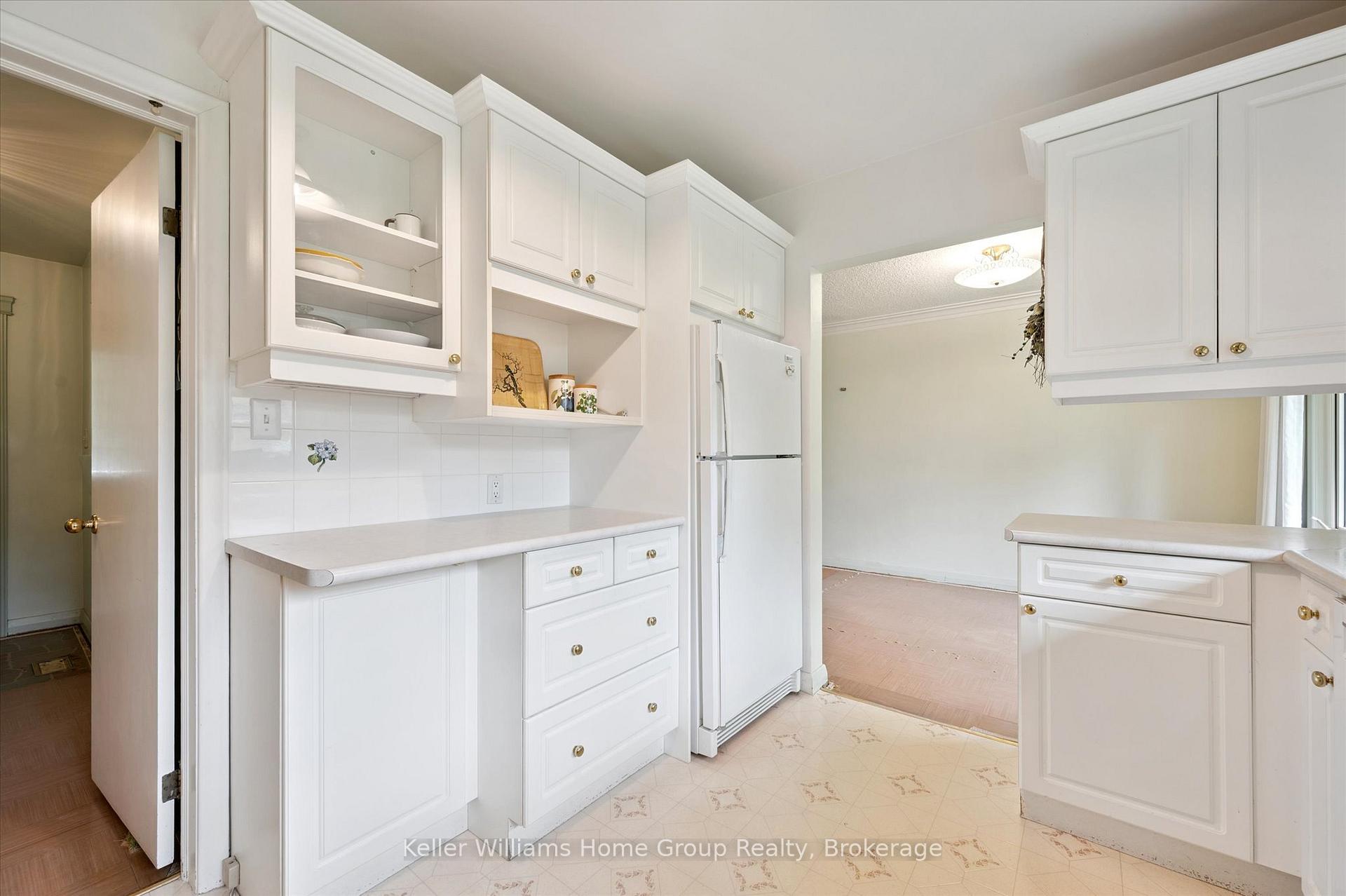 Photo 16 of 34 Hales Crescent, Guelph, Dovercliffe Park/Old University — HOMEH