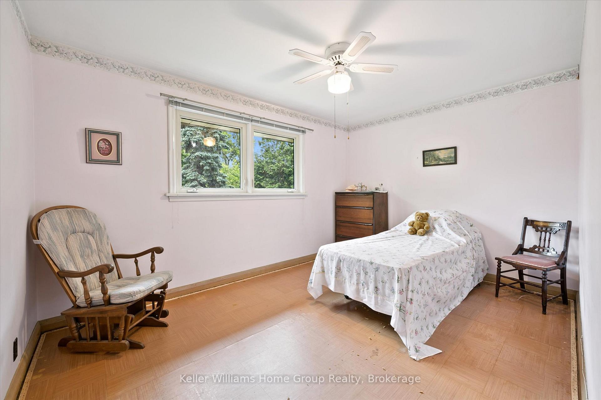 Photo 19 of 34 Hales Crescent, Guelph, Dovercliffe Park/Old University — HOMEH
