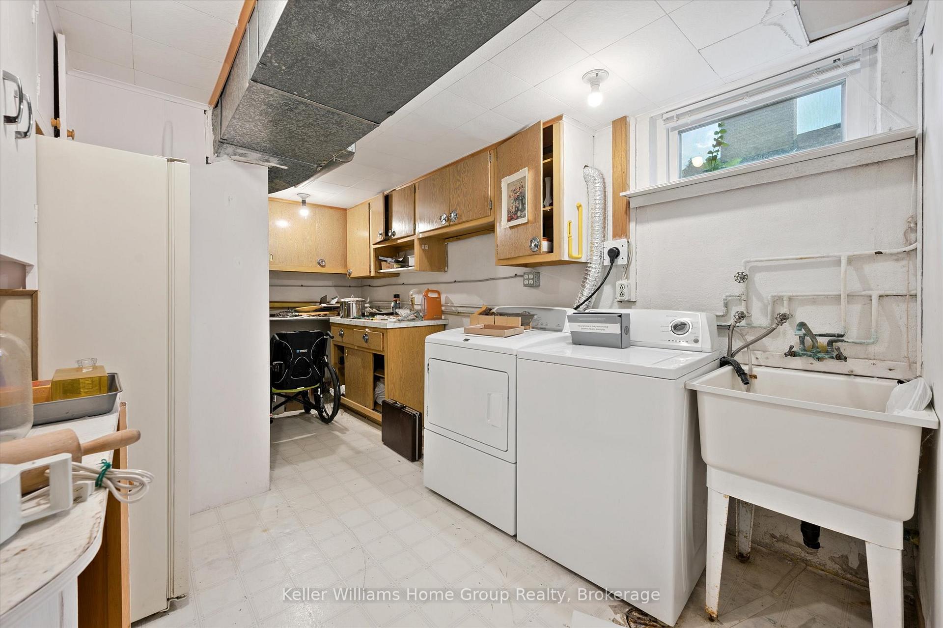 Photo 29 of 34 Hales Crescent, Guelph, Dovercliffe Park/Old University — HOMEH