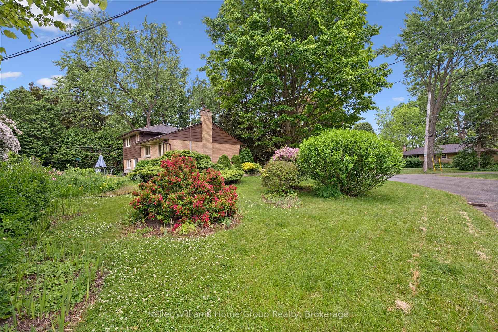 Photo 35 of 34 Hales Crescent, Guelph, Dovercliffe Park/Old University — HOMEH