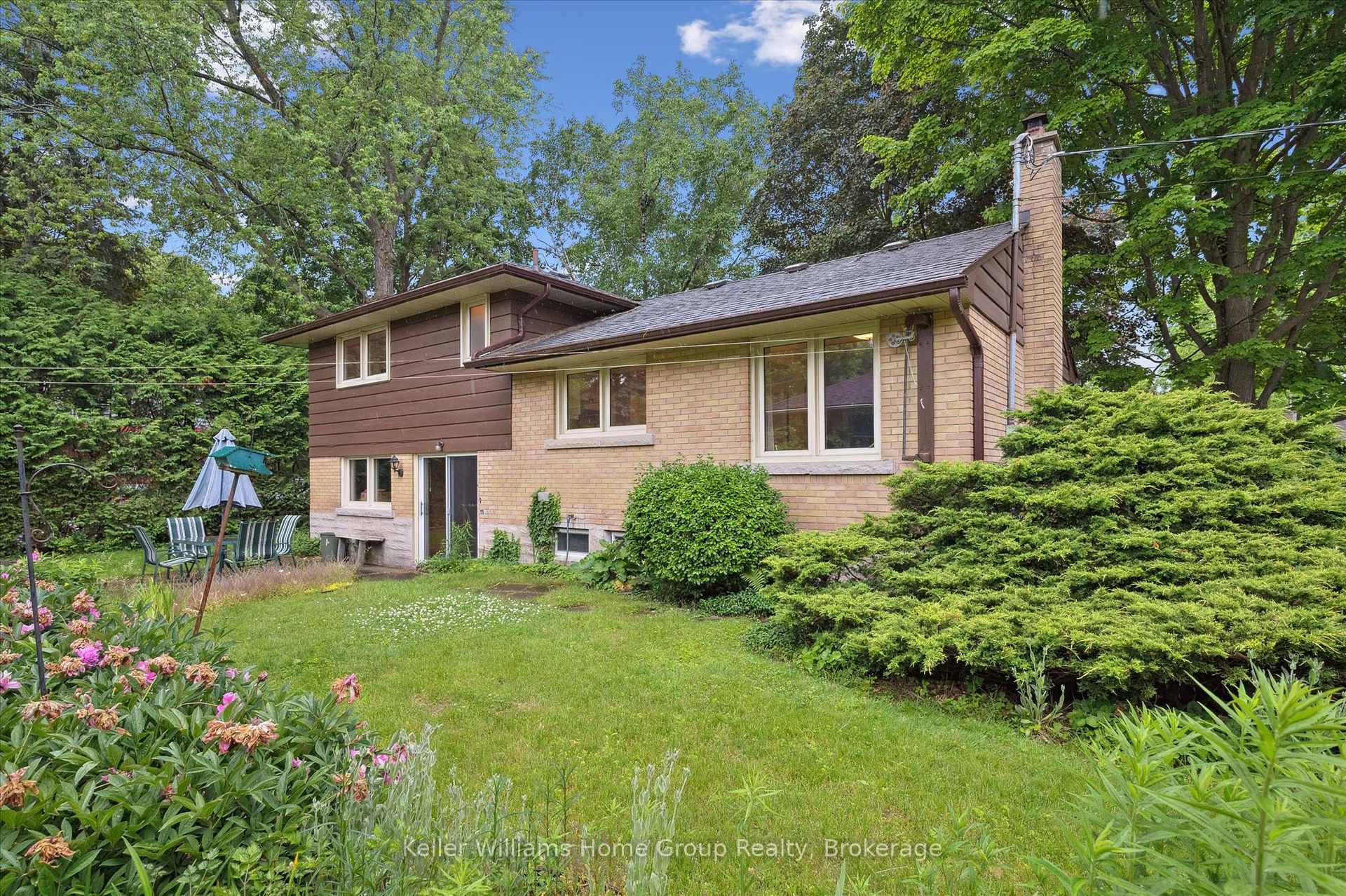 Photo 36 of 34 Hales Crescent, Guelph, Dovercliffe Park/Old University — HOMEH