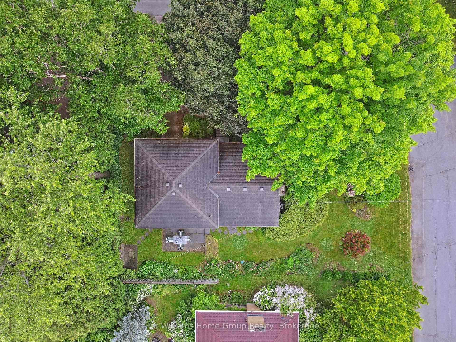 Photo 39 of 34 Hales Crescent, Guelph, Dovercliffe Park/Old University — HOMEH