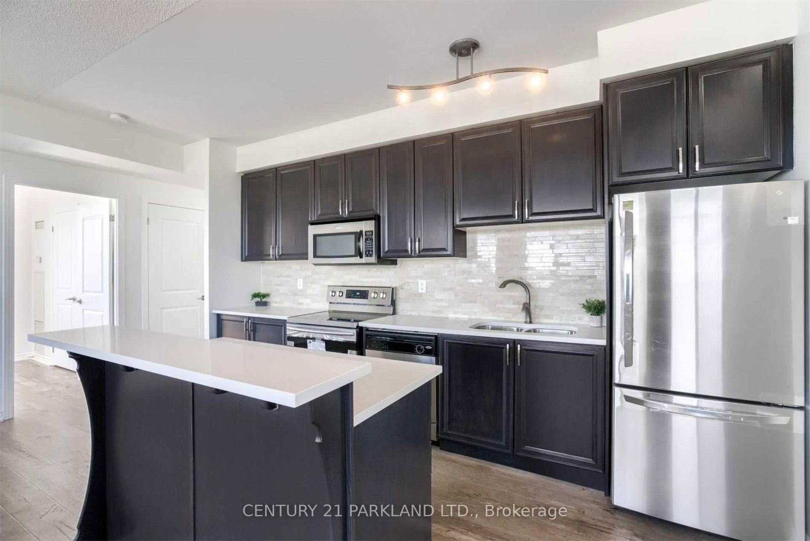 Photo 7 of Unit 1114, 9225 Jane St, Vaughan, Maple — HOMEH