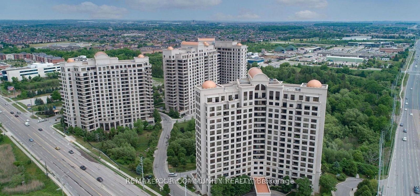 Photo 1 of Unit 1002, 9225 Jane St, Vaughan, Maple — HOMEH