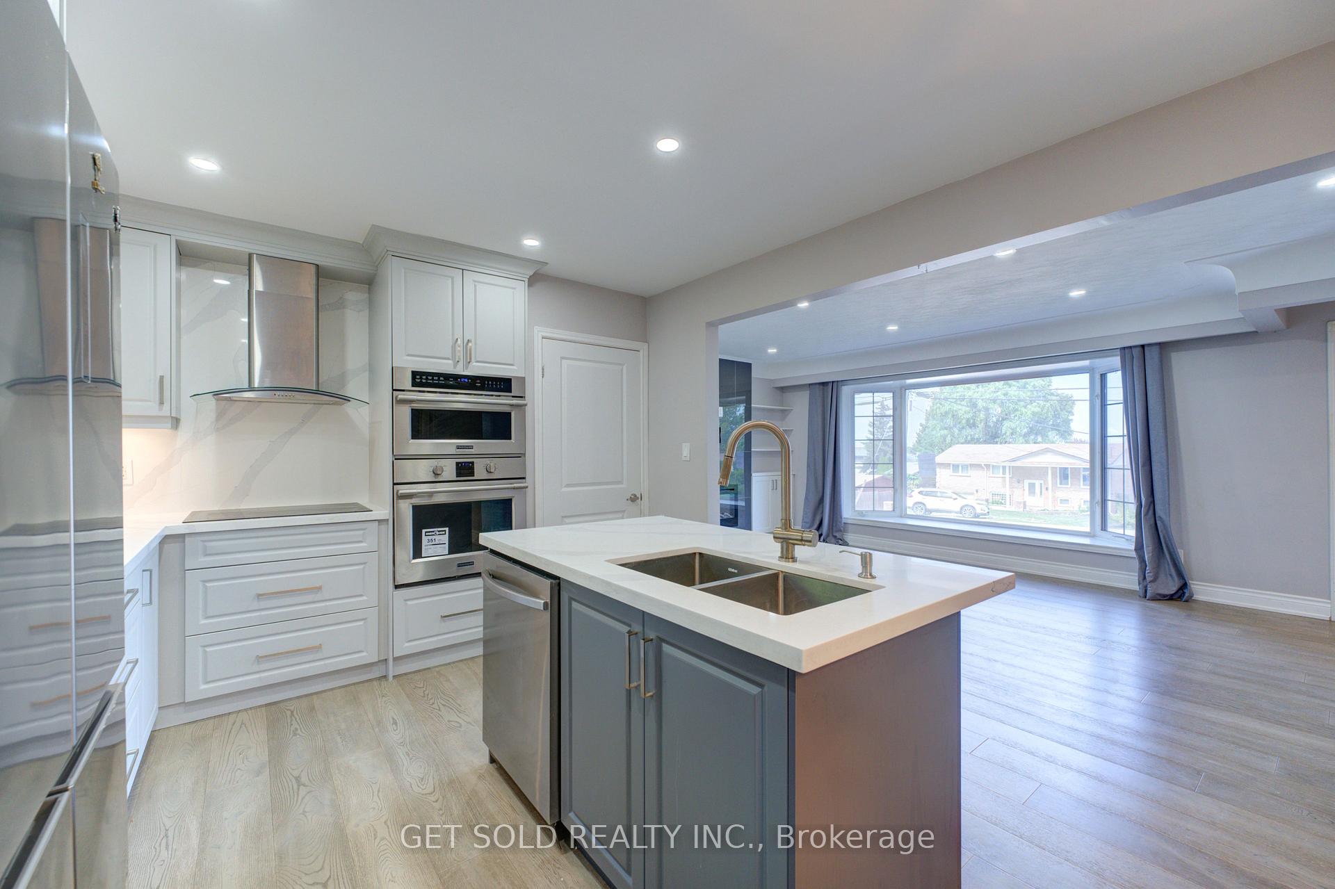 Photo 5 of 132 Pine Drive, Hamilton, Stoney Creek — HOMEH