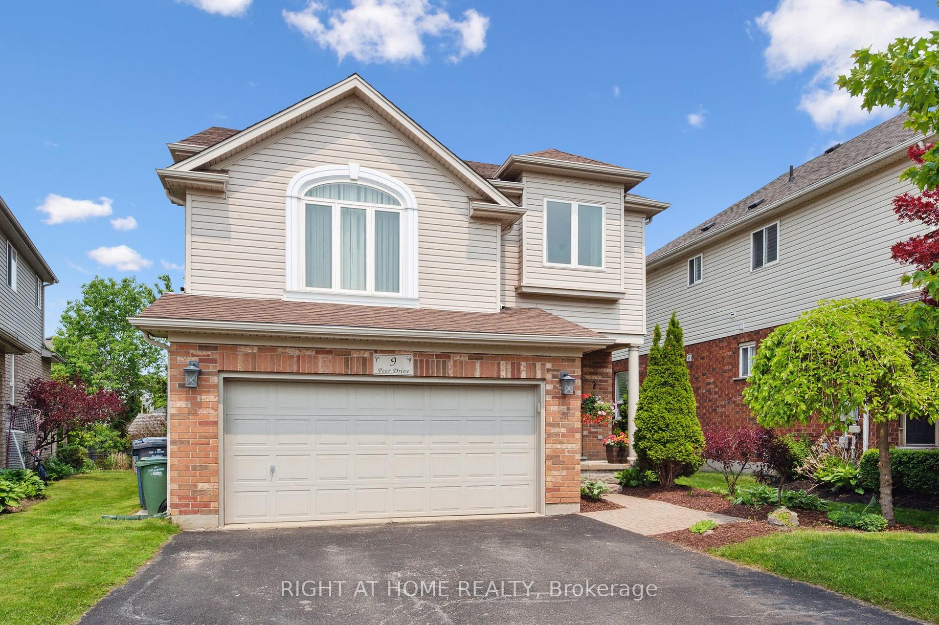 Photo 3 of 9 Peer Drive, Guelph, Kortright Hills — HOMEH