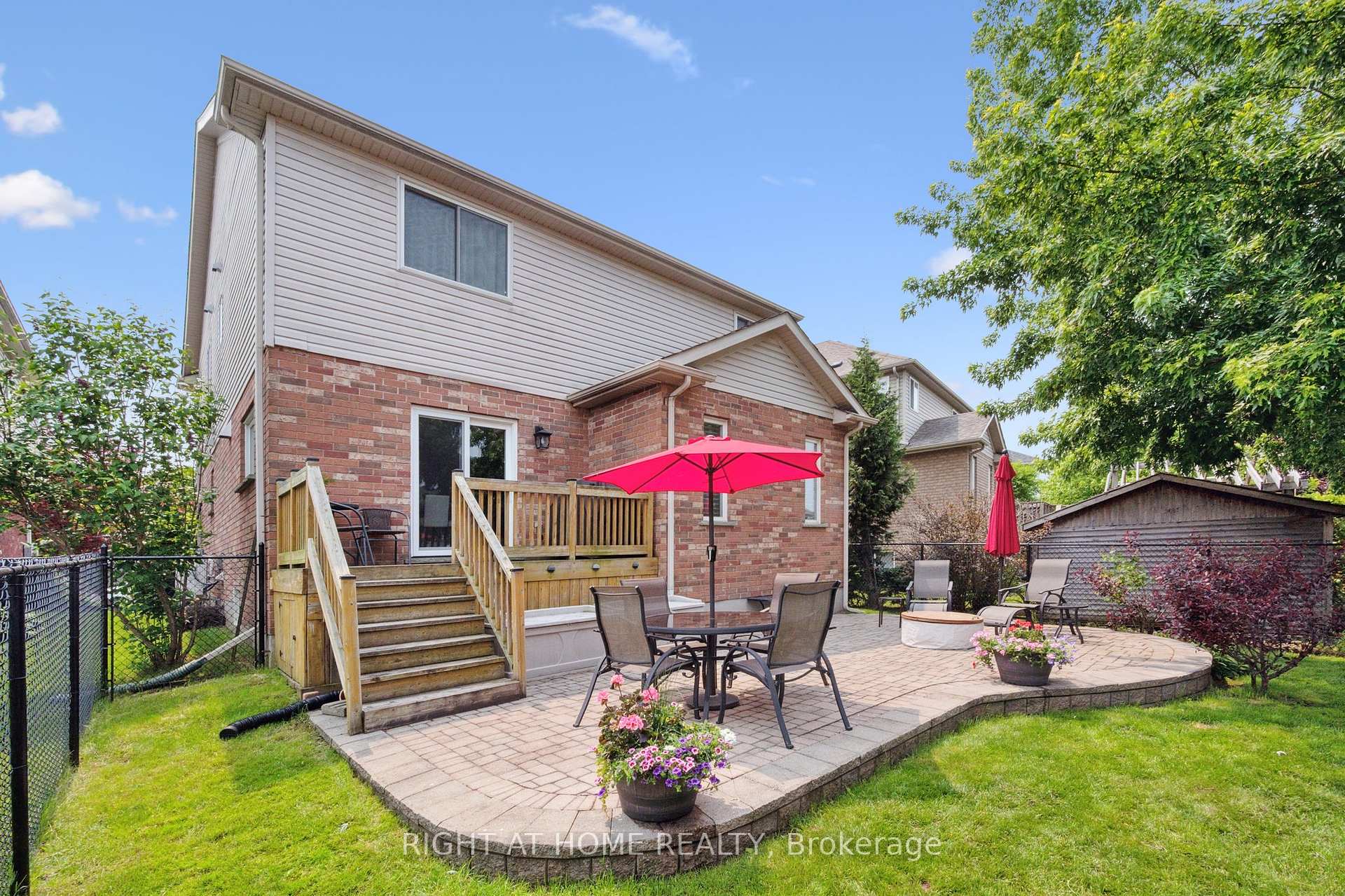 Photo 44 of 9 Peer Drive, Guelph, Kortright Hills — HOMEH