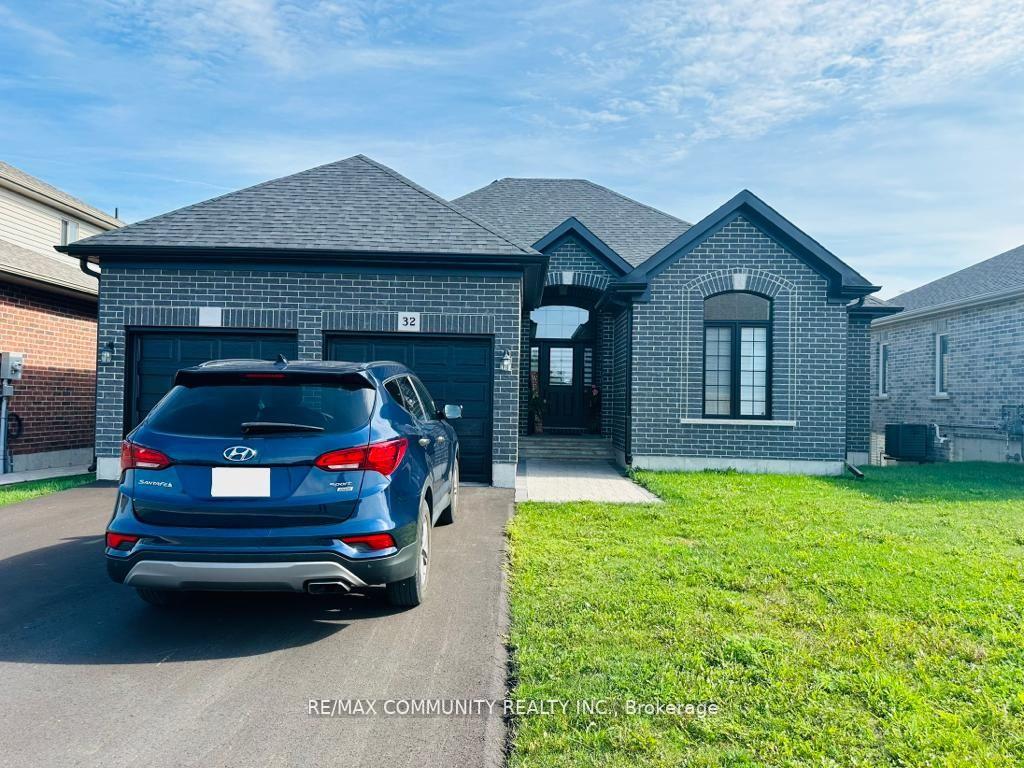 Photo 1 of 32 Gardiner Street, Belleville, Thurlow Ward — HOMEH
