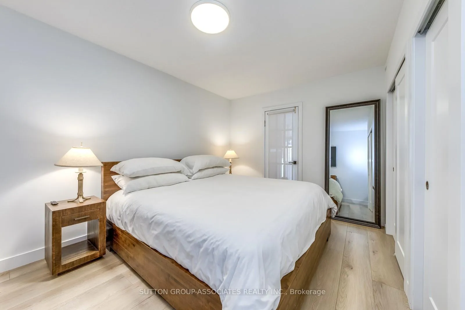 Photo 14 of 1 Laurentide Avenue, Aurora, Aurora Heights — HOMEH