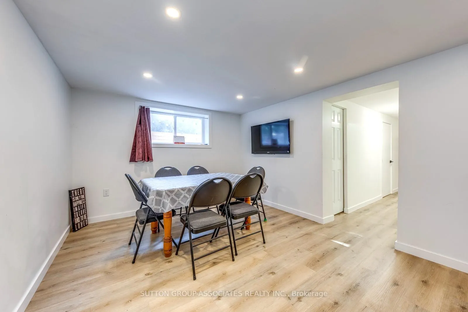 Photo 20 of 1 Laurentide Avenue, Aurora, Aurora Heights — HOMEH
