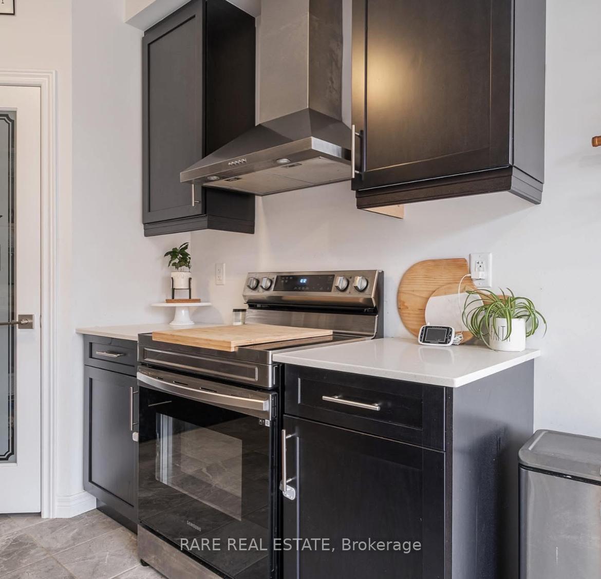 Photo 5 of 18 Lydia Lane, Brant, Paris — HOMEH