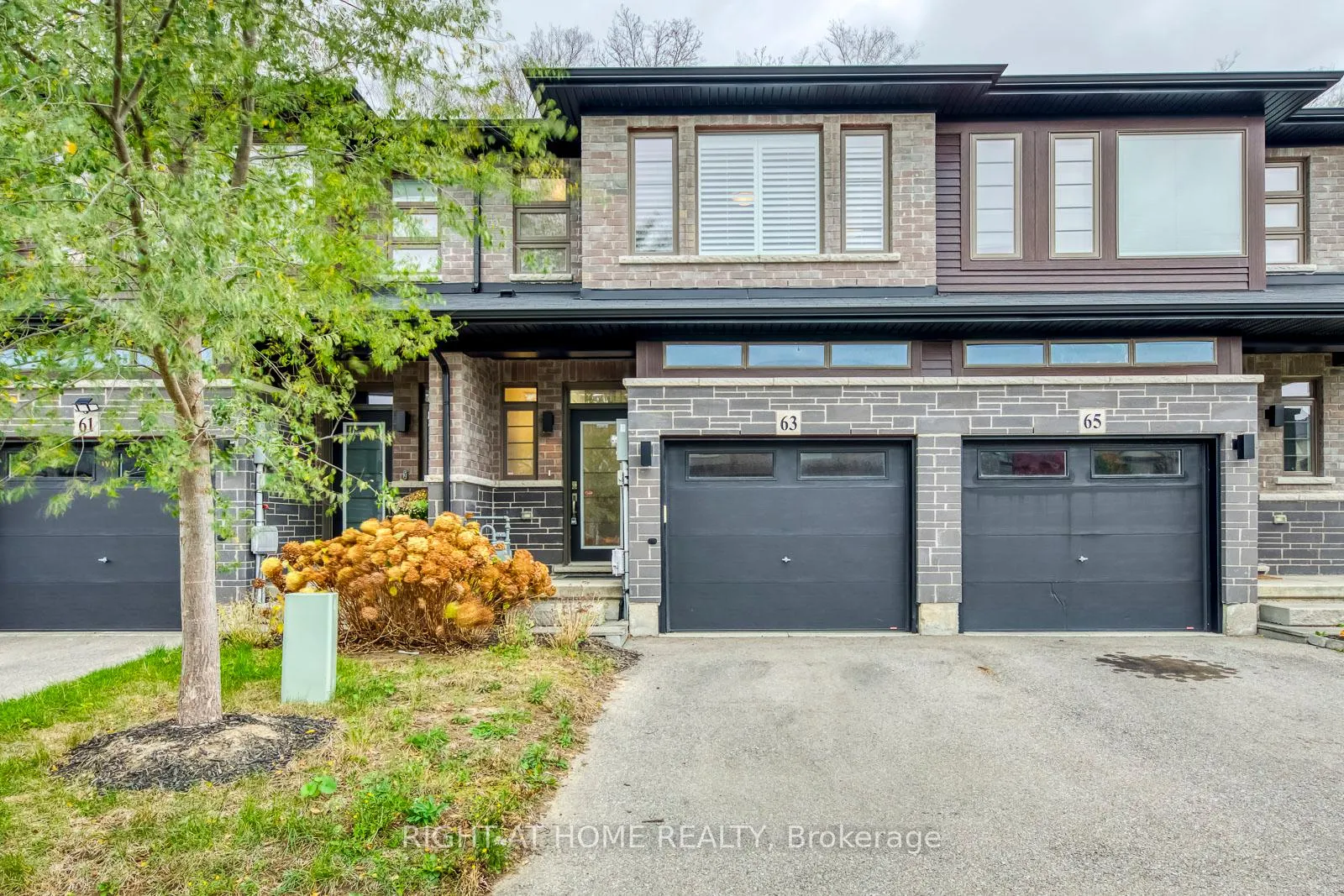 Photo 1 of 63 Burley Lane, Hamilton, Ancaster — HOMEH