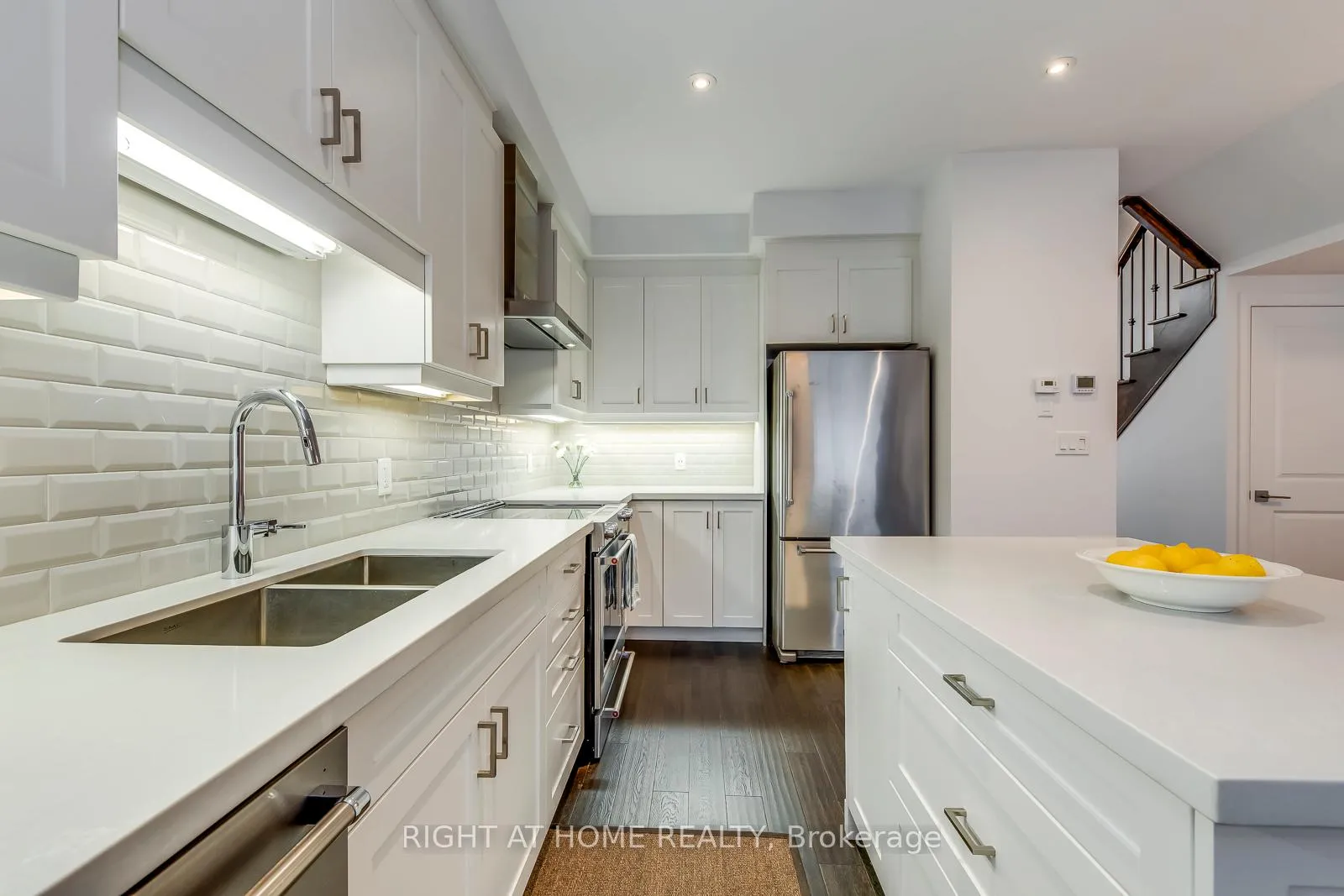 Photo 7 of 63 Burley Lane, Hamilton, Ancaster — HOMEH
