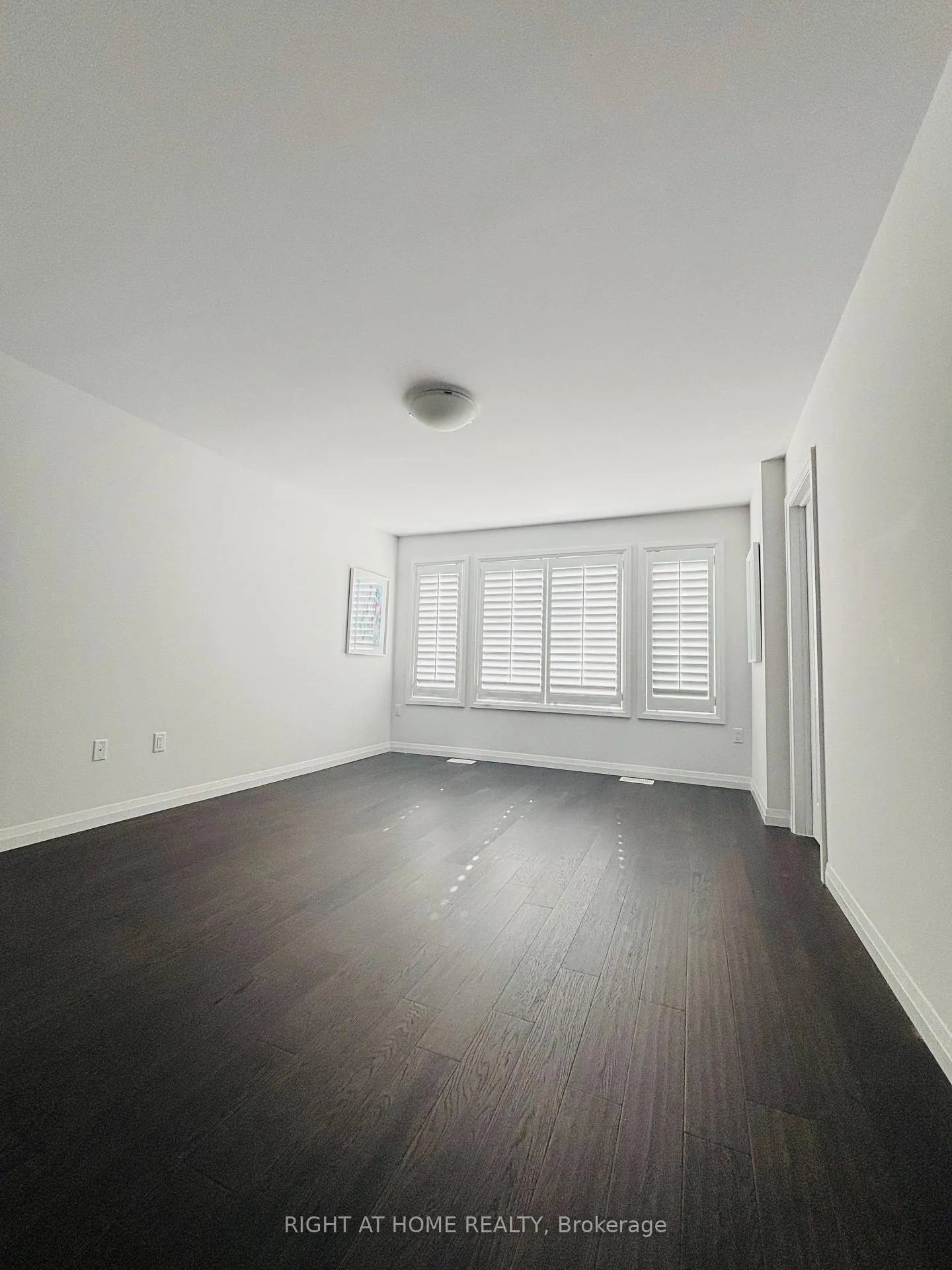 Photo 14 of 63 Burley Lane, Hamilton, Ancaster — HOMEH