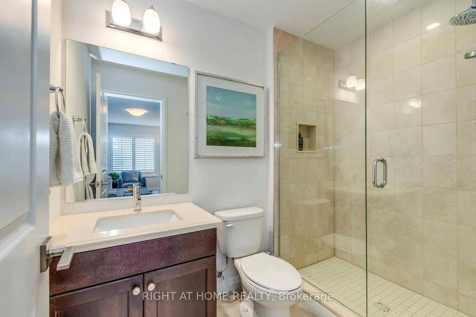 Photo 16 of 63 Burley Lane, Hamilton, Ancaster — HOMEH