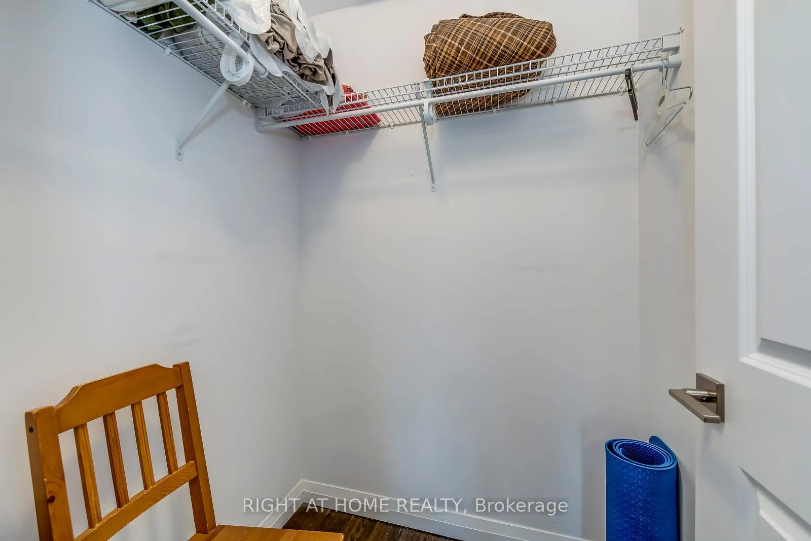 Photo 19 of 63 Burley Lane, Hamilton, Ancaster — HOMEH