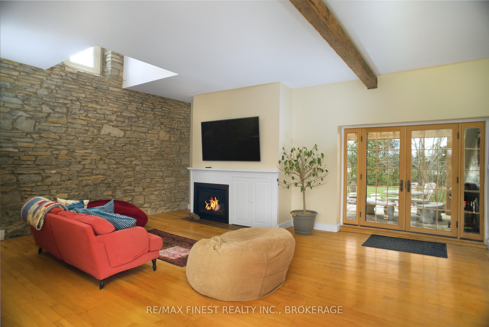Photo 6 of 2165 Rutledge Road, Frontenac, Frontenac South — HOMEH