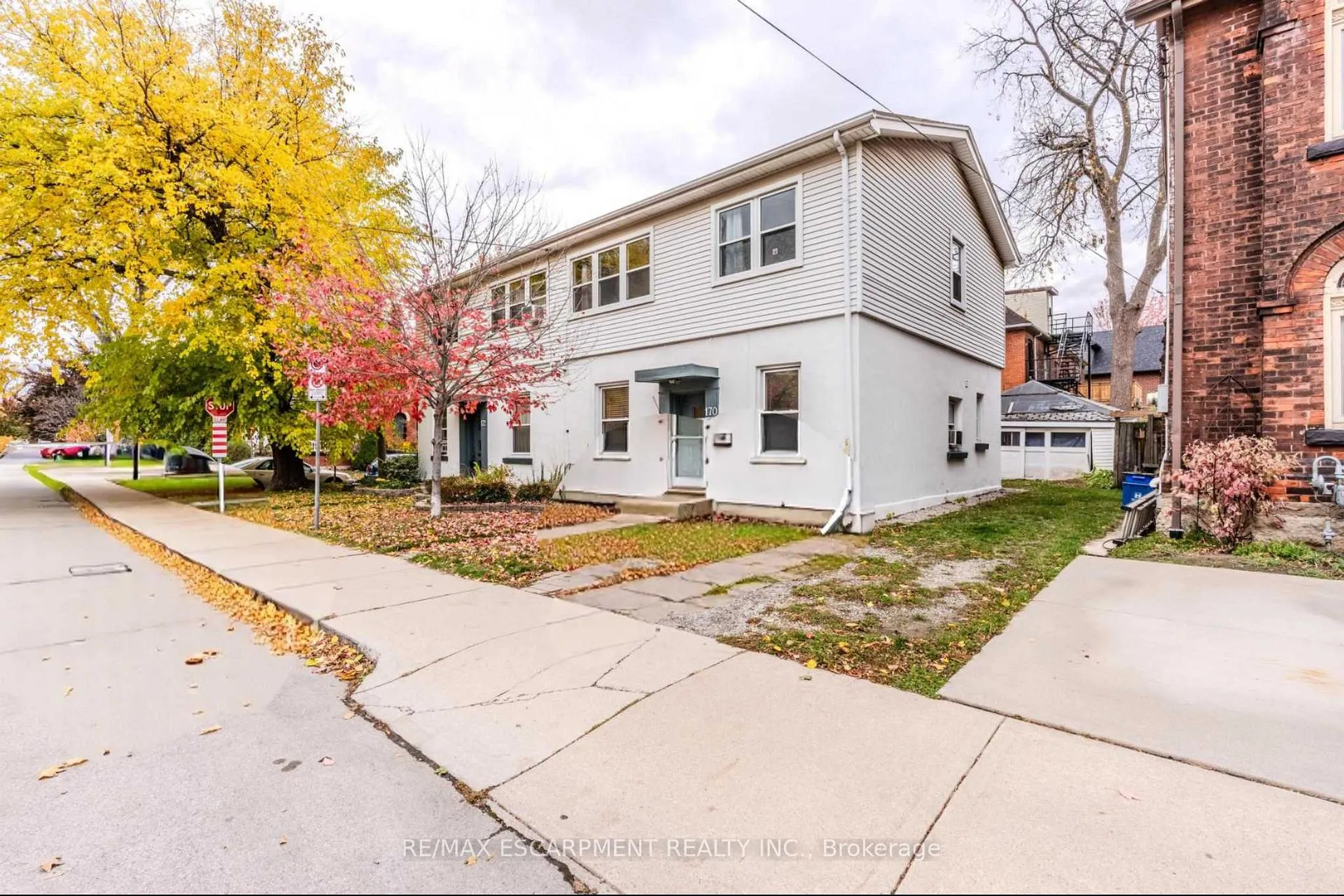 Photo 2 of 172 Markland Street, Hamilton, Durand — HOMEH