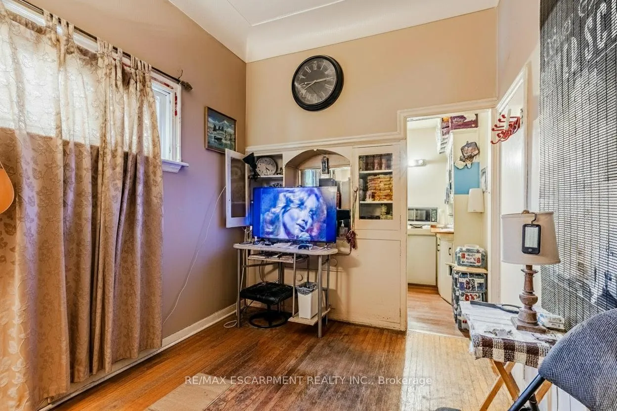 Photo 7 of 172 Markland Street, Hamilton, Durand — HOMEH
