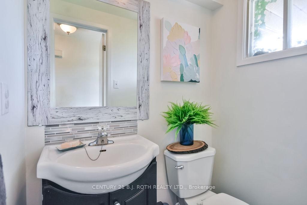 Photo 14 of 60 Corbett Drive, Barrie, Grove East — HOMEH