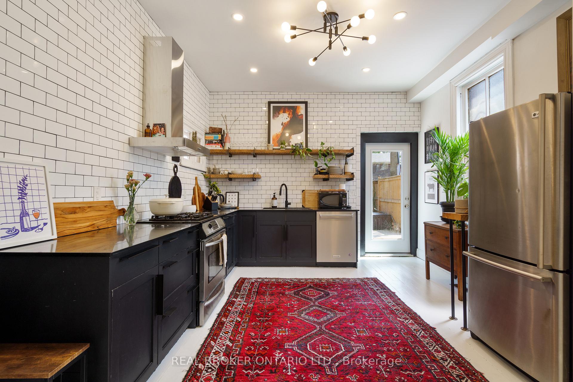 Photo 11 of 164 Catharine Street N, Hamilton, Beasley — HOMEH