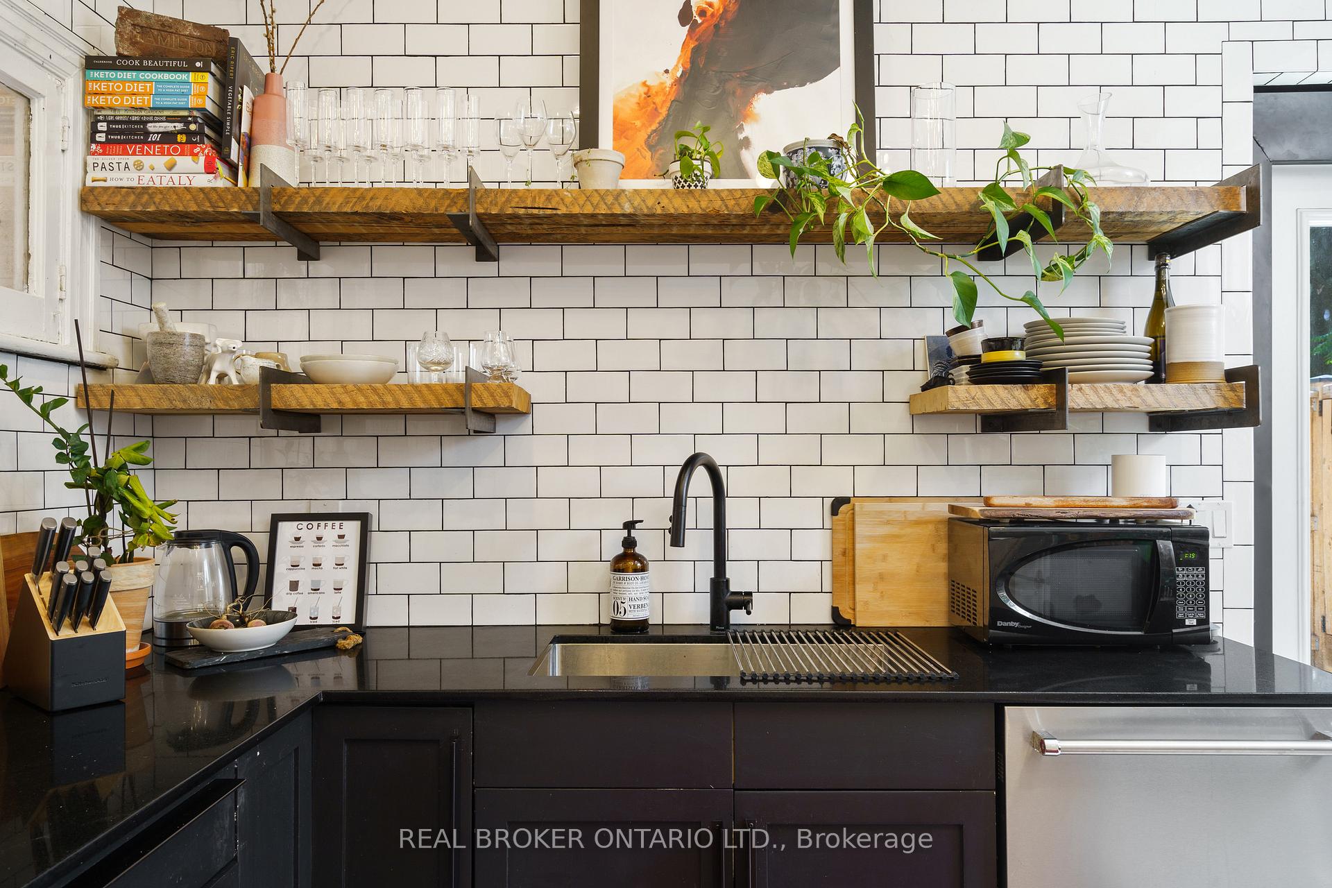 Photo 13 of 164 Catharine Street N, Hamilton, Beasley — HOMEH