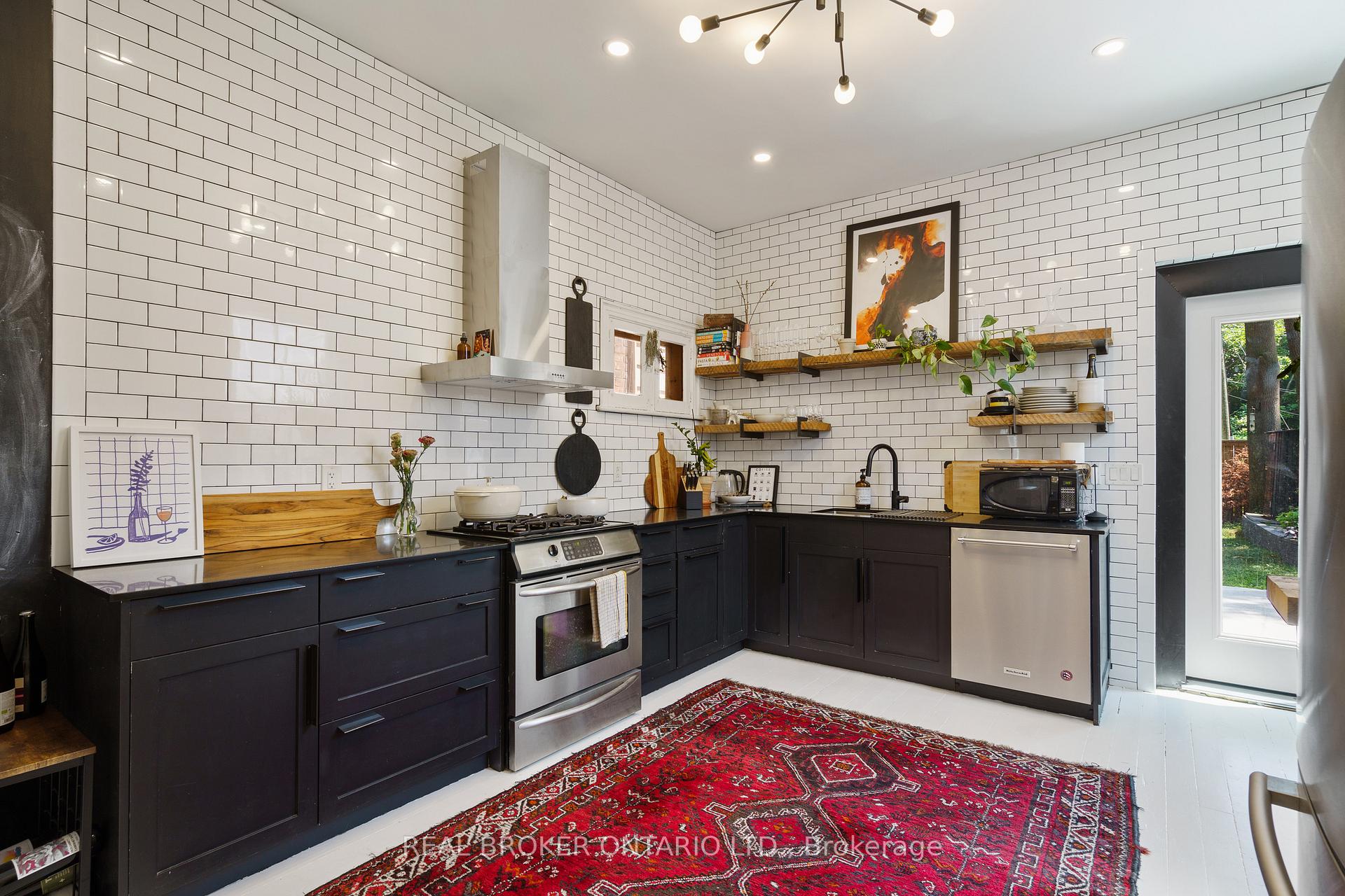 Photo 14 of 164 Catharine Street N, Hamilton, Beasley — HOMEH