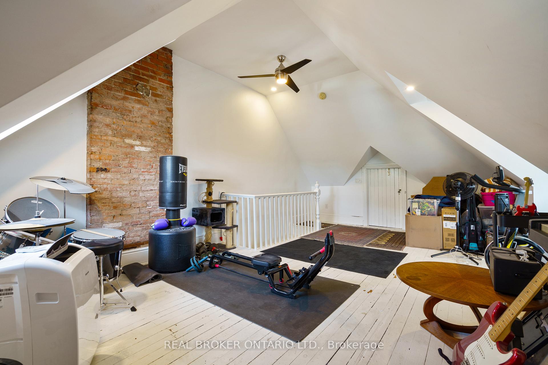 Photo 27 of 164 Catharine Street N, Hamilton, Beasley — HOMEH