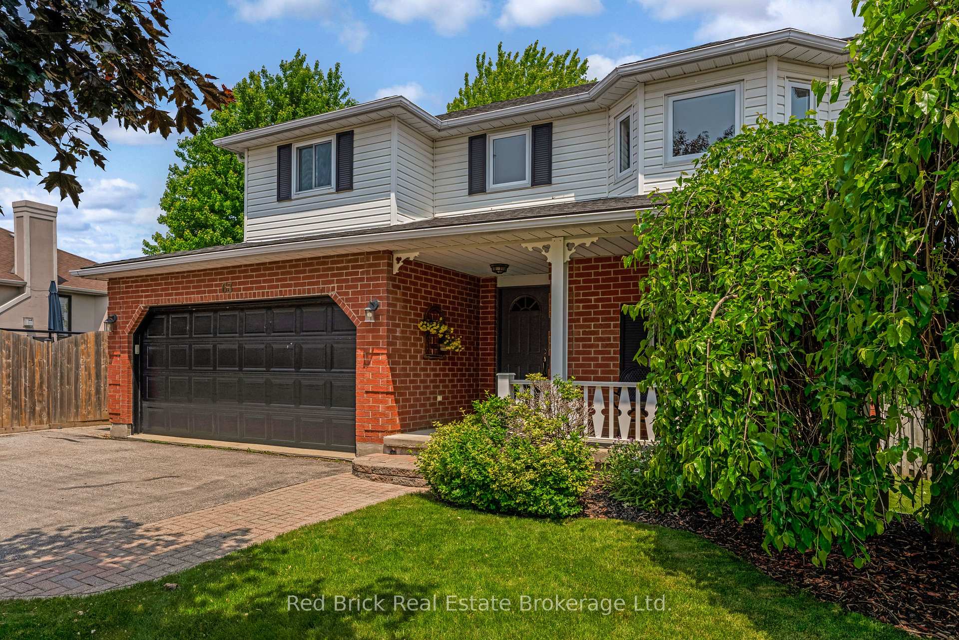 Photo 4 of 63 Flaherty Drive, Guelph, Willow West/Sugarbush/West Acres — HOMEH
