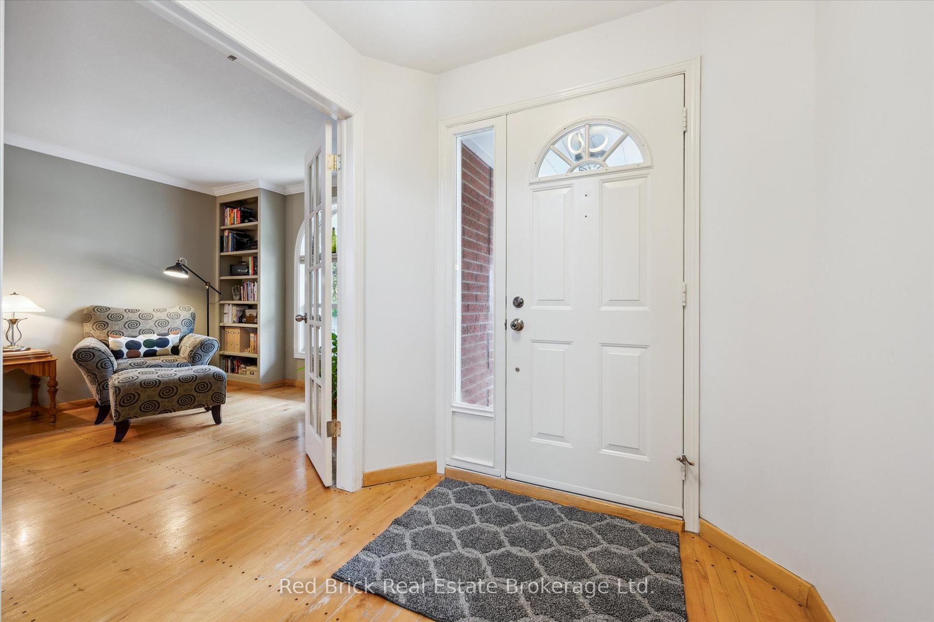 Photo 5 of 63 Flaherty Drive, Guelph, Willow West/Sugarbush/West Acres — HOMEH