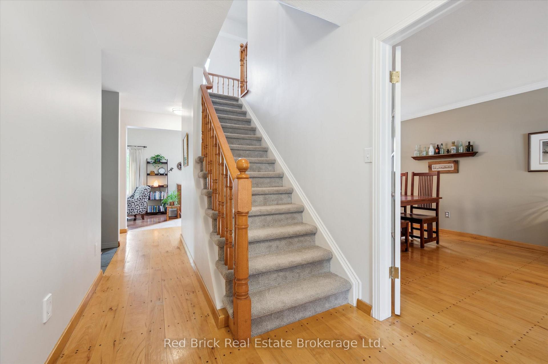 Photo 6 of 63 Flaherty Drive, Guelph, Willow West/Sugarbush/West Acres — HOMEH