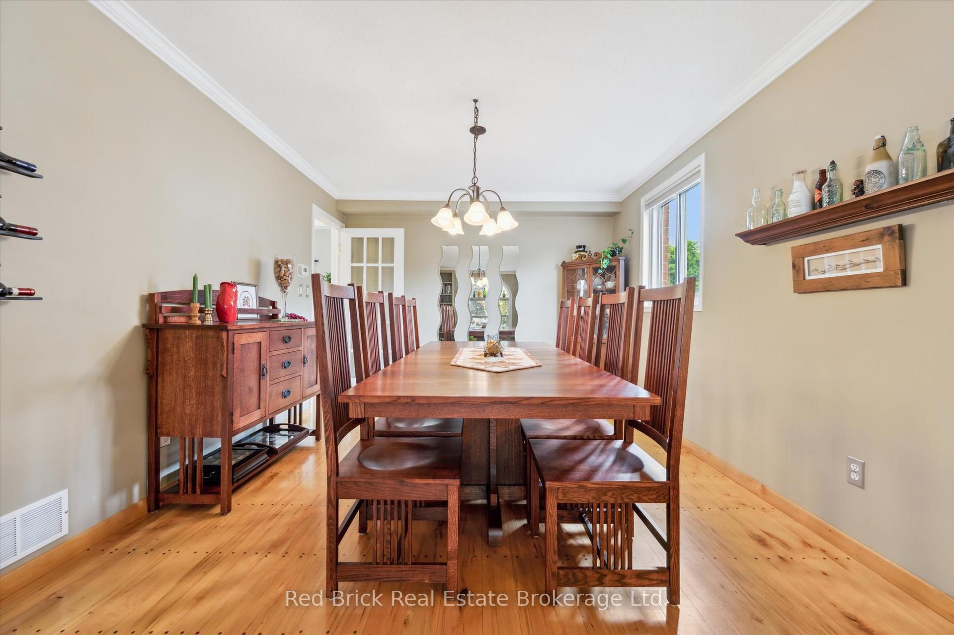Photo 9 of 63 Flaherty Drive, Guelph, Willow West/Sugarbush/West Acres — HOMEH
