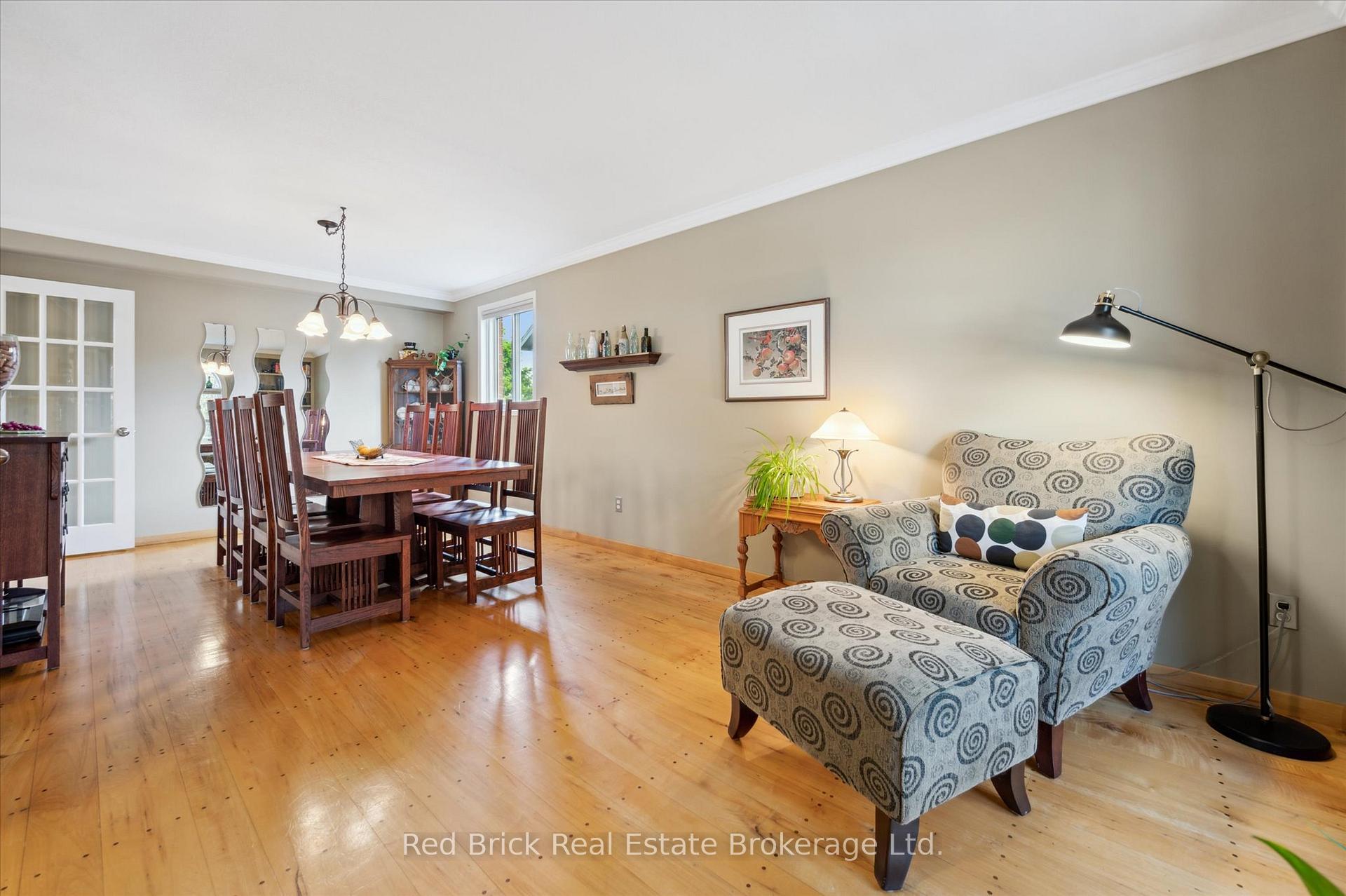 Photo 25 of 63 Flaherty Drive, Guelph, Willow West/Sugarbush/West Acres — HOMEH