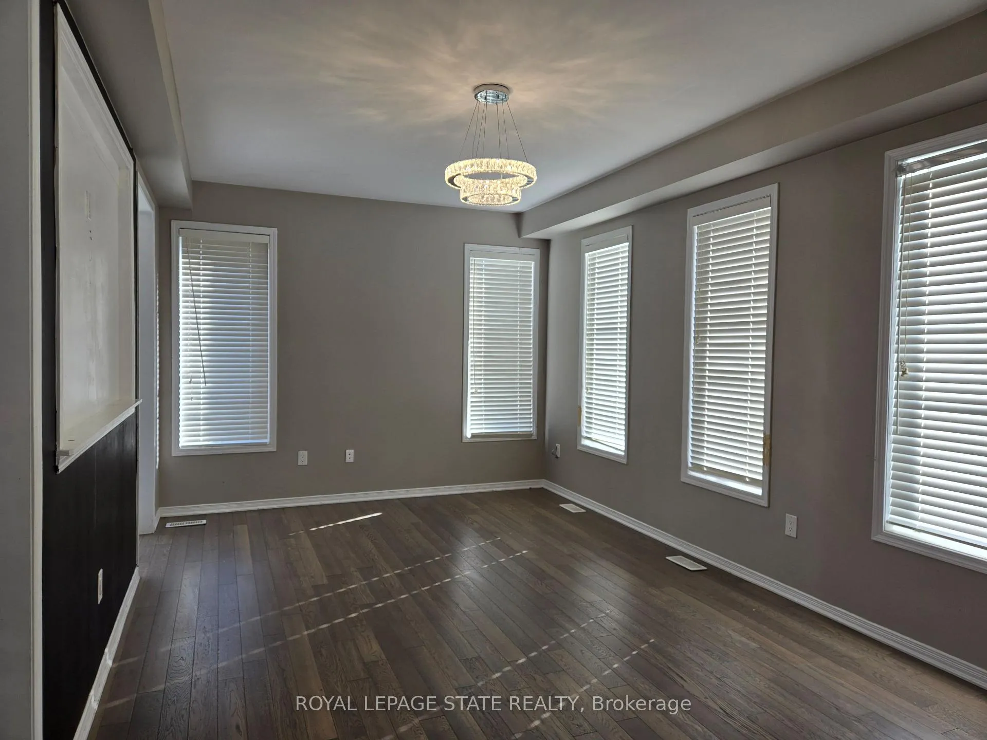 Photo 6 of 31 Cactus Crescent, Hamilton, Stoney Creek Mountain — HOMEH