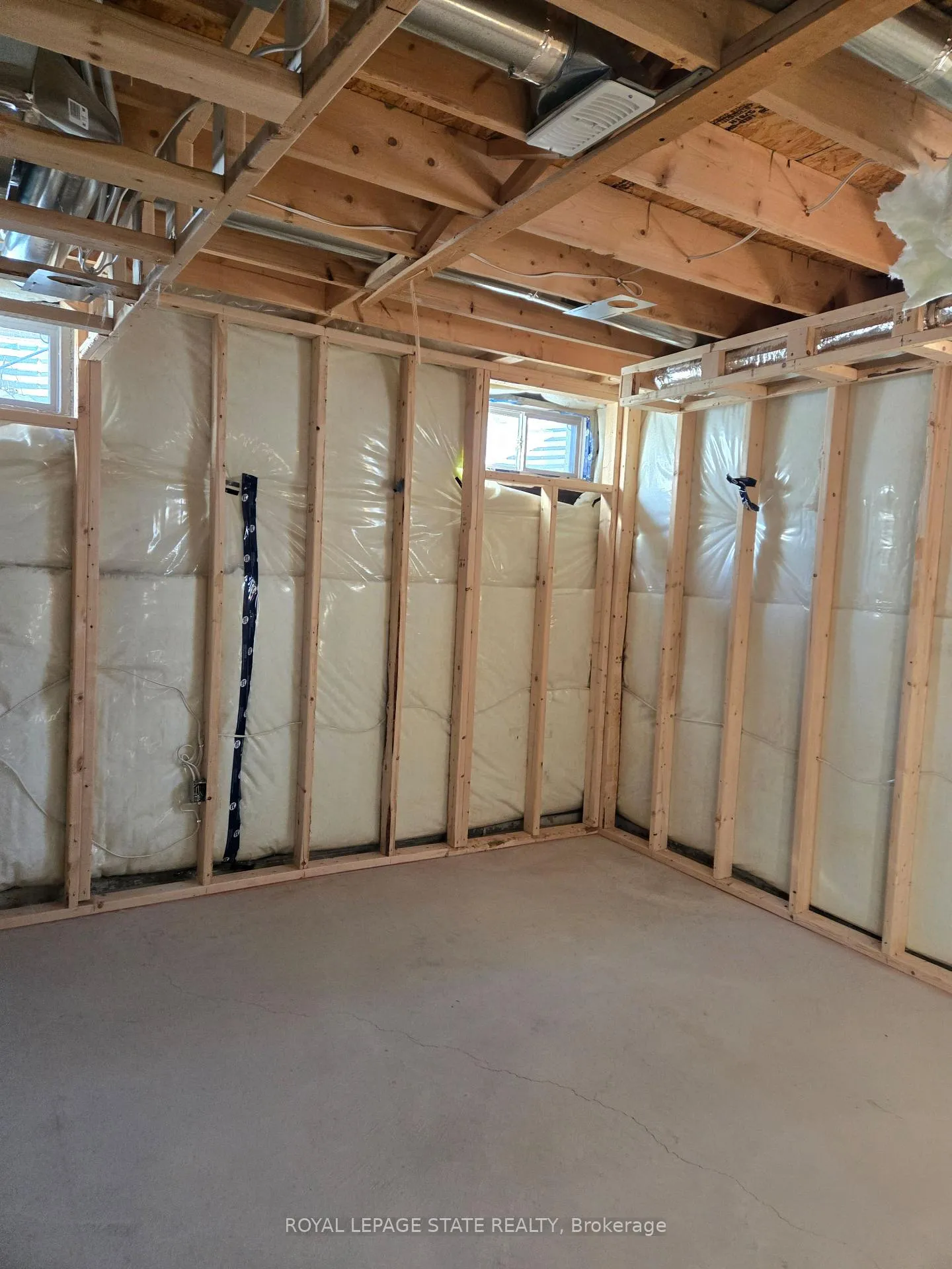 Photo 24 of 31 Cactus Crescent, Hamilton, Stoney Creek Mountain — HOMEH