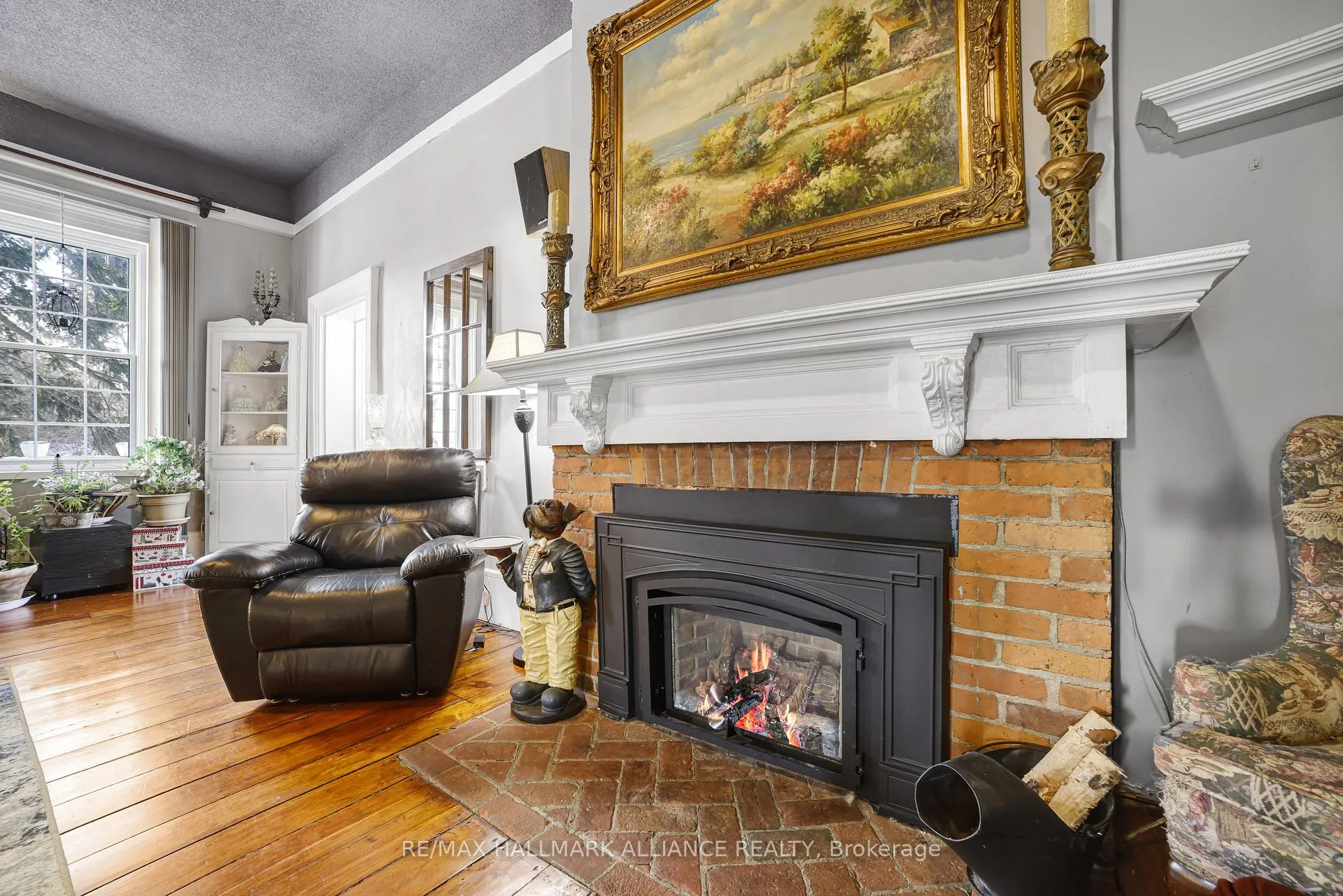 Photo 7 of 39 Lakeview Drive, Hamilton, Stoney Creek — HOMEH