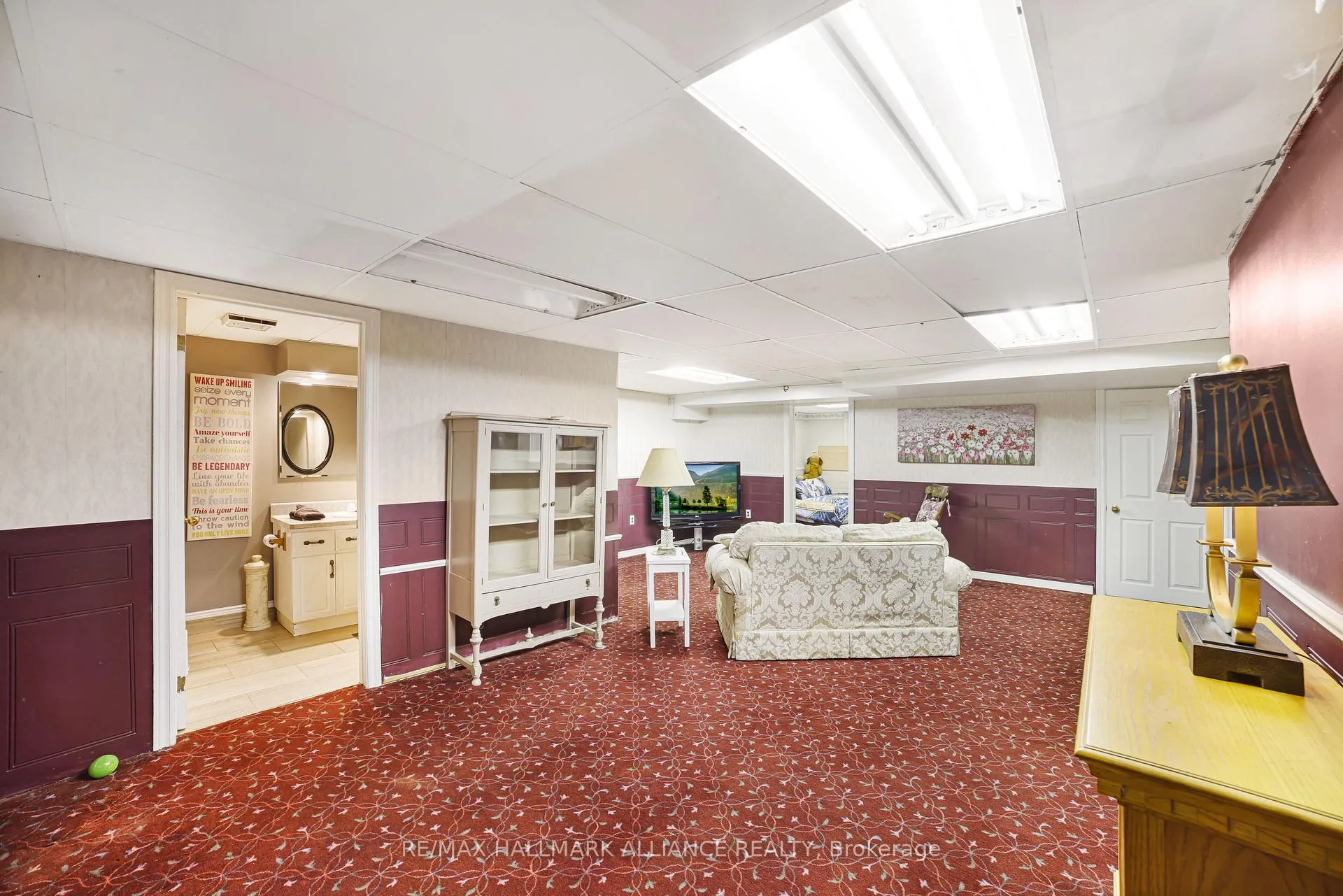 Photo 22 of 39 Lakeview Drive, Hamilton, Stoney Creek — HOMEH