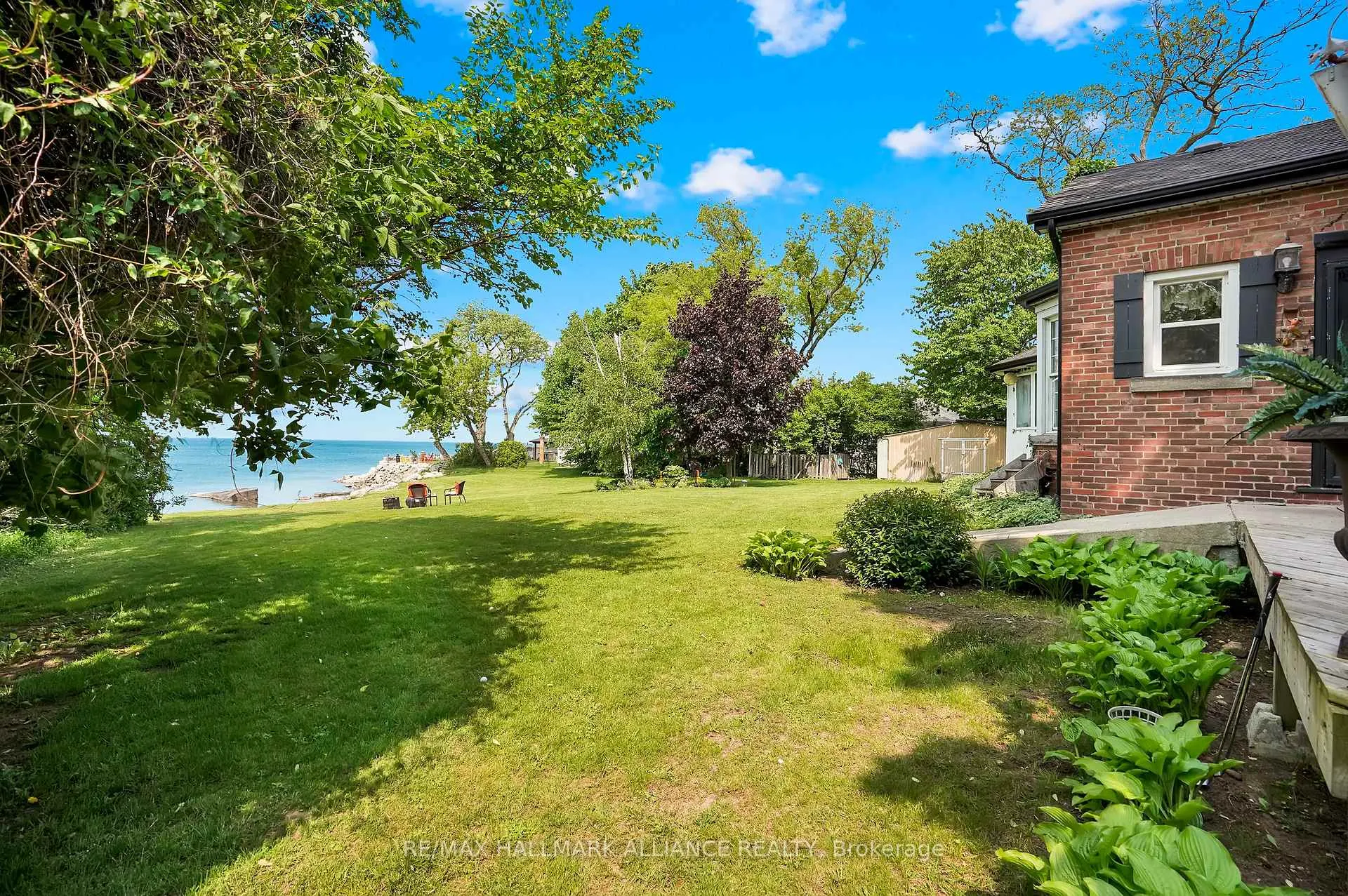 Photo 28 of 39 Lakeview Drive, Hamilton, Stoney Creek — HOMEH