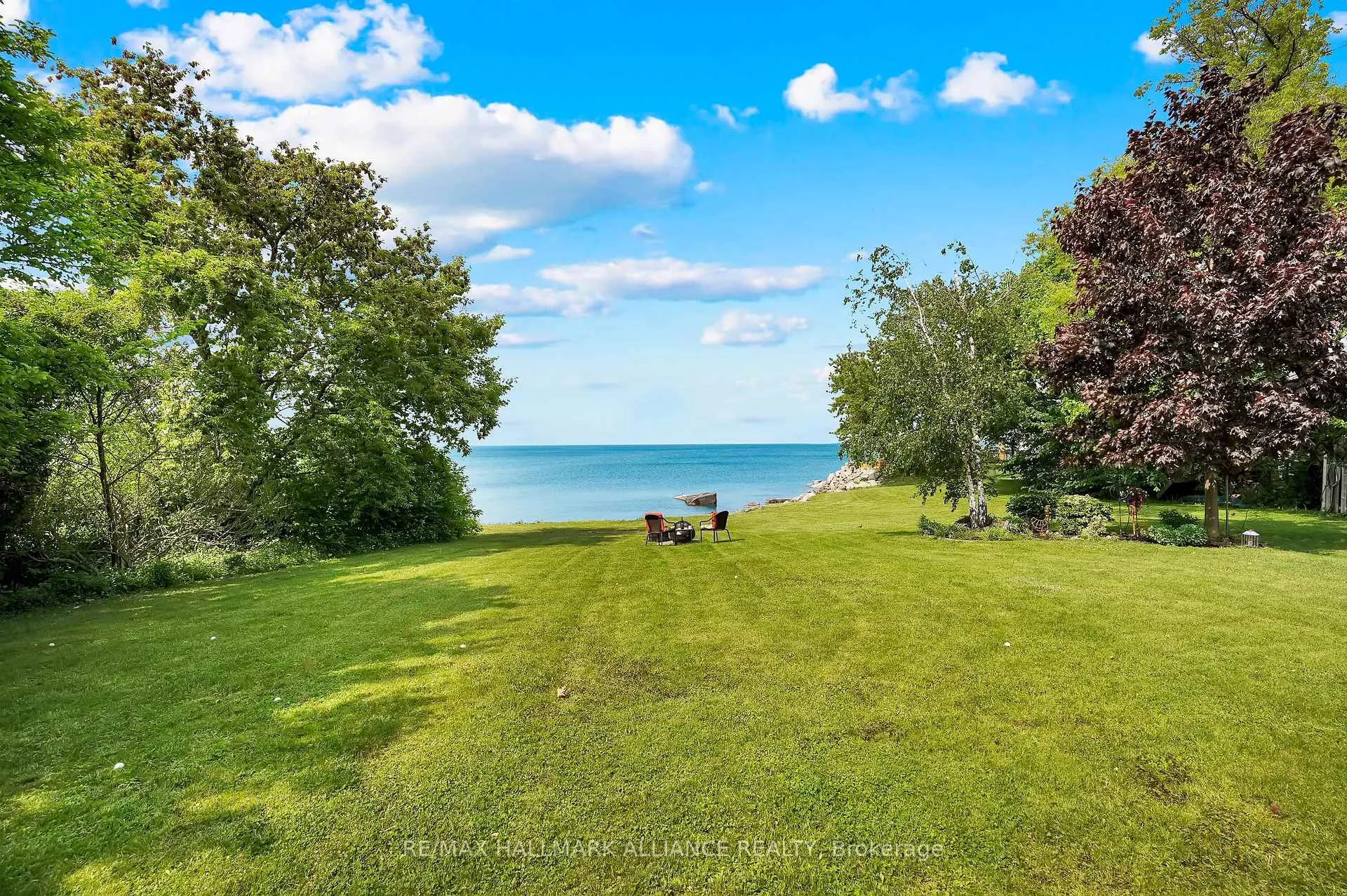 Photo 30 of 39 Lakeview Drive, Hamilton, Stoney Creek — HOMEH