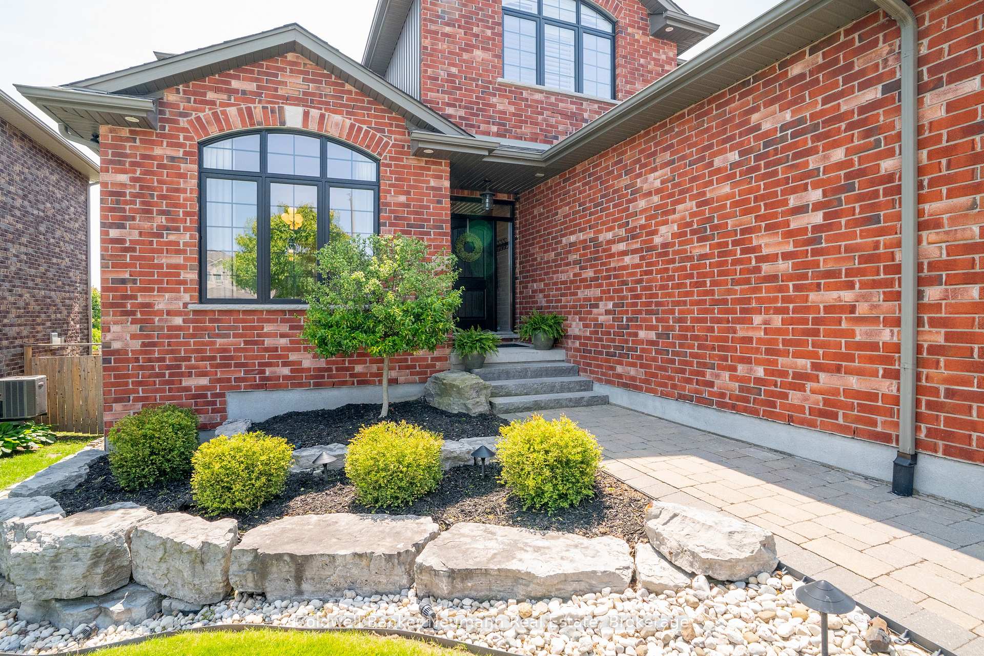 Photo 4 of 61 Law Drive, Guelph, Grange Road — HOMEH