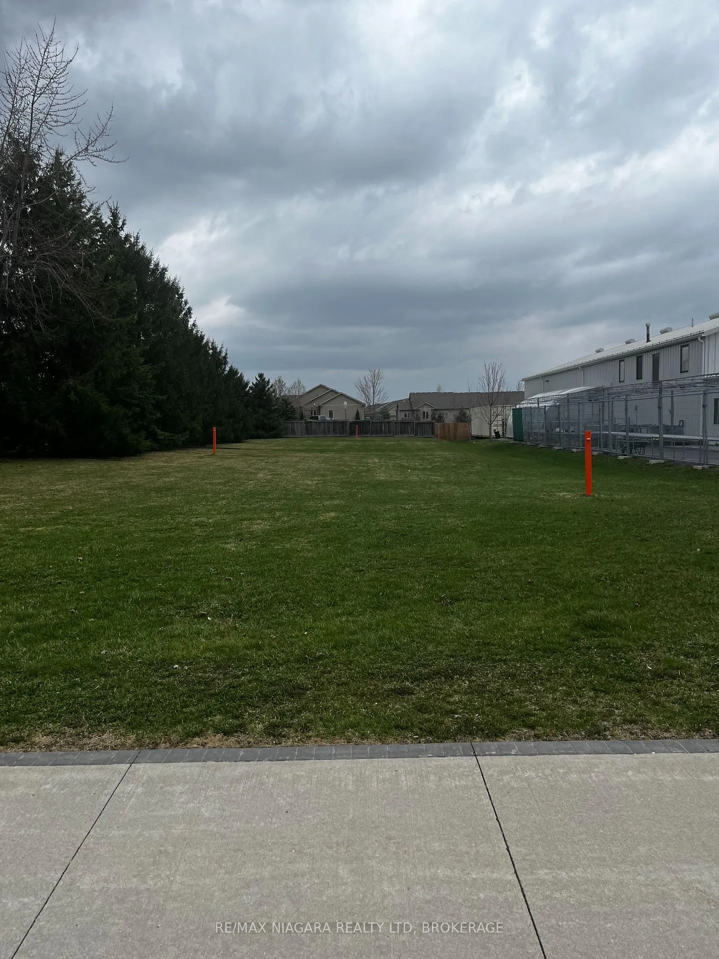 Photo 3 of 2450 Hwy 56 Road, Hamilton, Binbrook — HOMEH