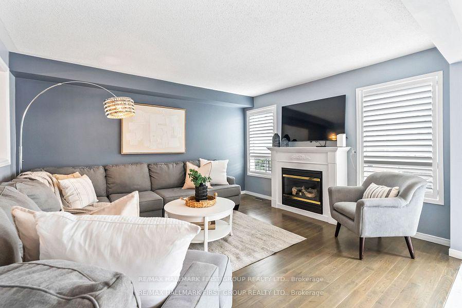Photo 11 of 58 Moynahan Crescent, Ajax, South East — HOMEH