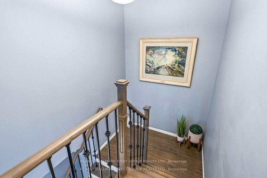 Photo 9 of 58 Moynahan Crescent, Ajax, South East — HOMEH