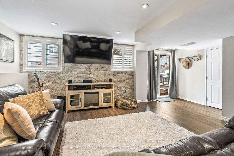 Photo 29 of 58 Moynahan Crescent, Ajax, South East — HOMEH