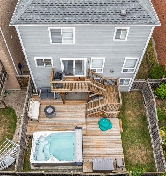 Photo 33 of 58 Moynahan Crescent, Ajax, South East — HOMEH