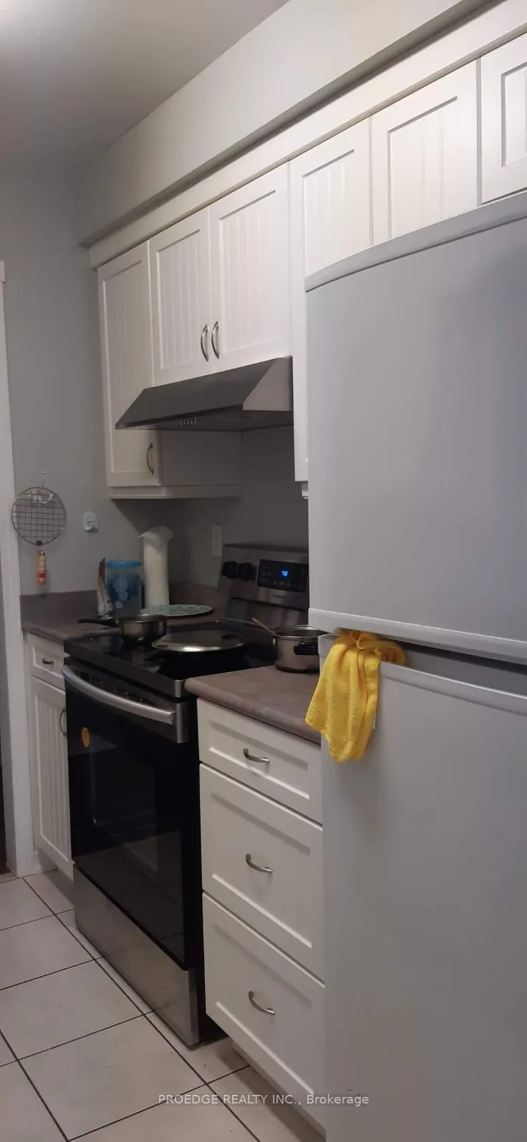 Photo 6 of 75 Monaco Court, Brampton, Fletcher's Meadow — HOMEH